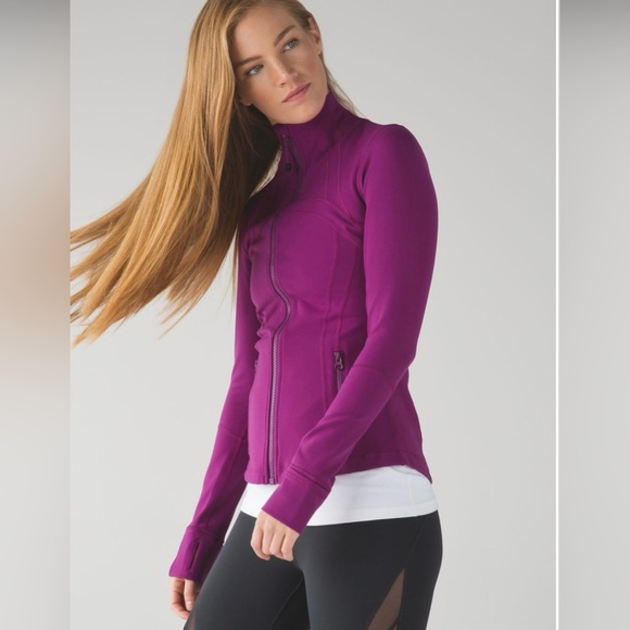 Lululemon Define Jacket
Regal Plum
Size:6 - Picture 4 of 12